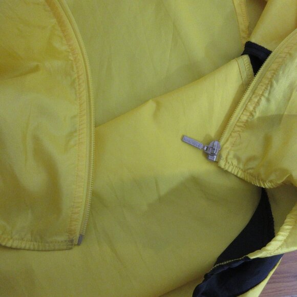 Descente Windbreaker Jacket Sz Medium Zip Up Cycling Skiing Shell Ripstop Yellow - Picture 8 of 10